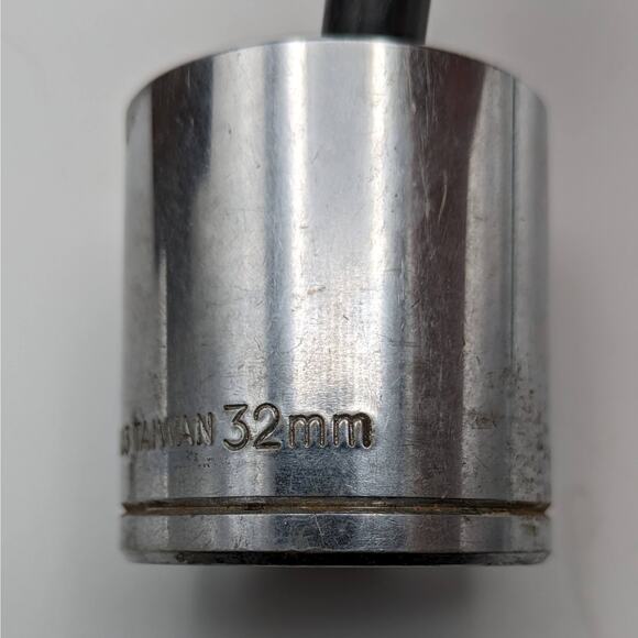 Stanley Standard Shallow Socket 32mm - 1/2" Drive 12 Point 7-88-803 - Picture 4 of 6